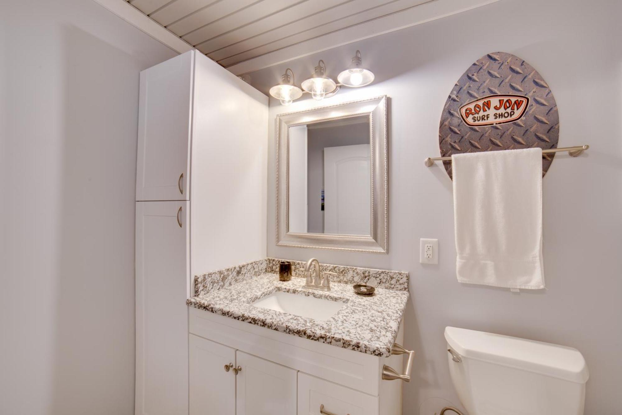 Ocean Isle Beach Studio With Patio - 1 Mi To Pier! Buitenkant foto