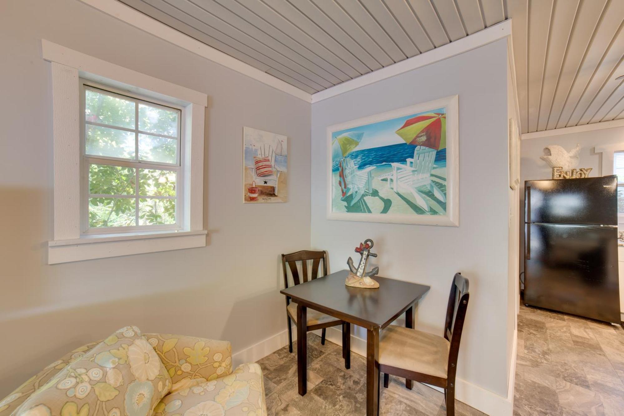 Ocean Isle Beach Studio With Patio - 1 Mi To Pier! Buitenkant foto