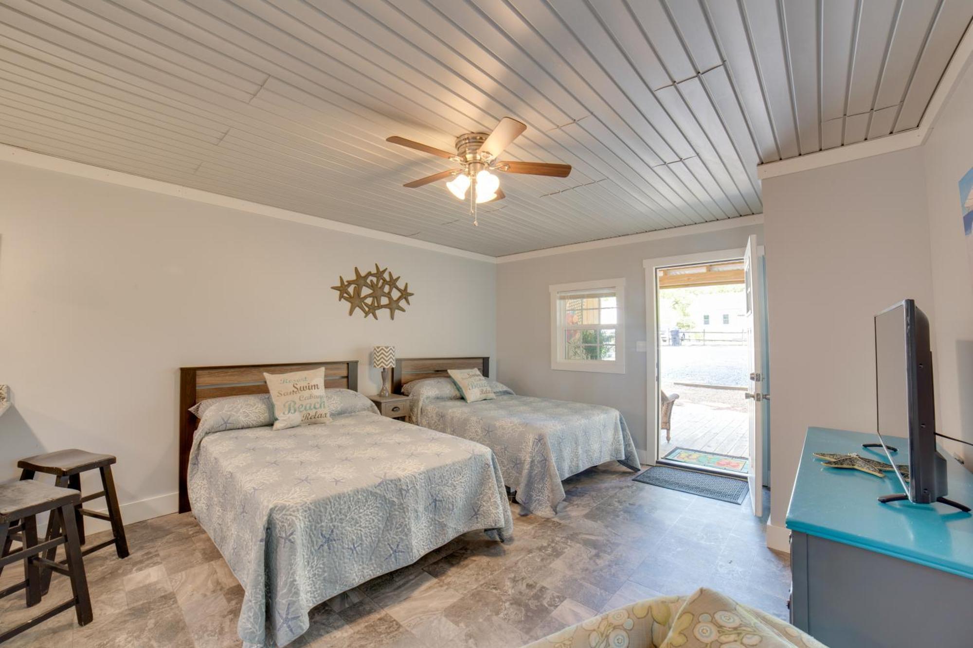 Ocean Isle Beach Studio With Patio - 1 Mi To Pier! Buitenkant foto